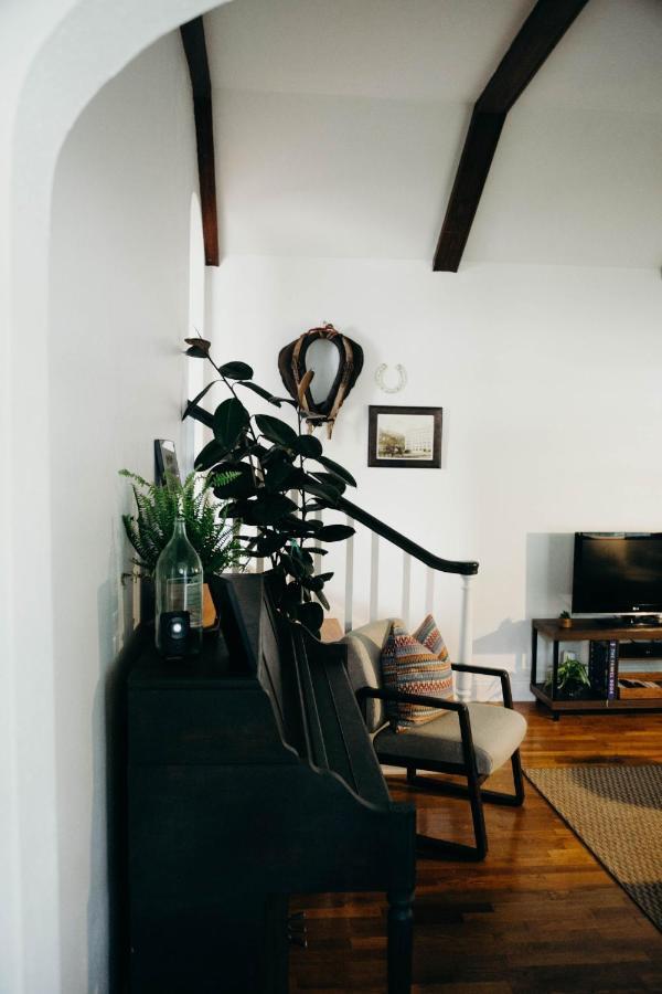 The Paddock Luxury Vacation Home Hot Springs Extérieur photo